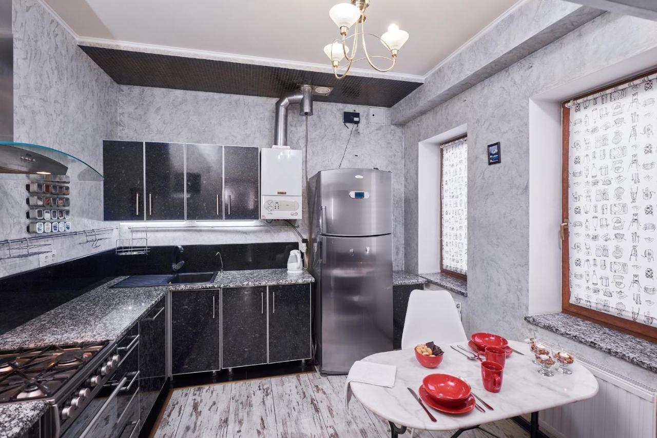 Special Flat With Great Central Location Kharkiv Exterior photo